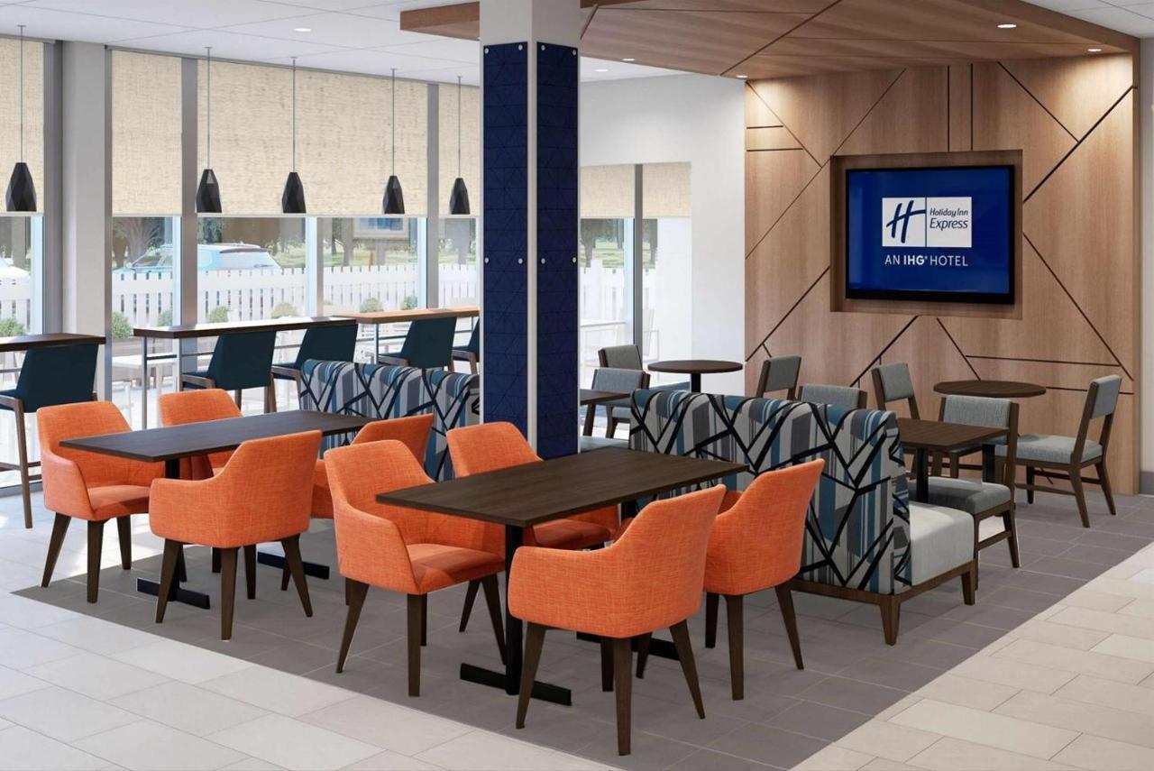 Holiday Inn Express & Suites - Hollister By Ihg Exteriör bild