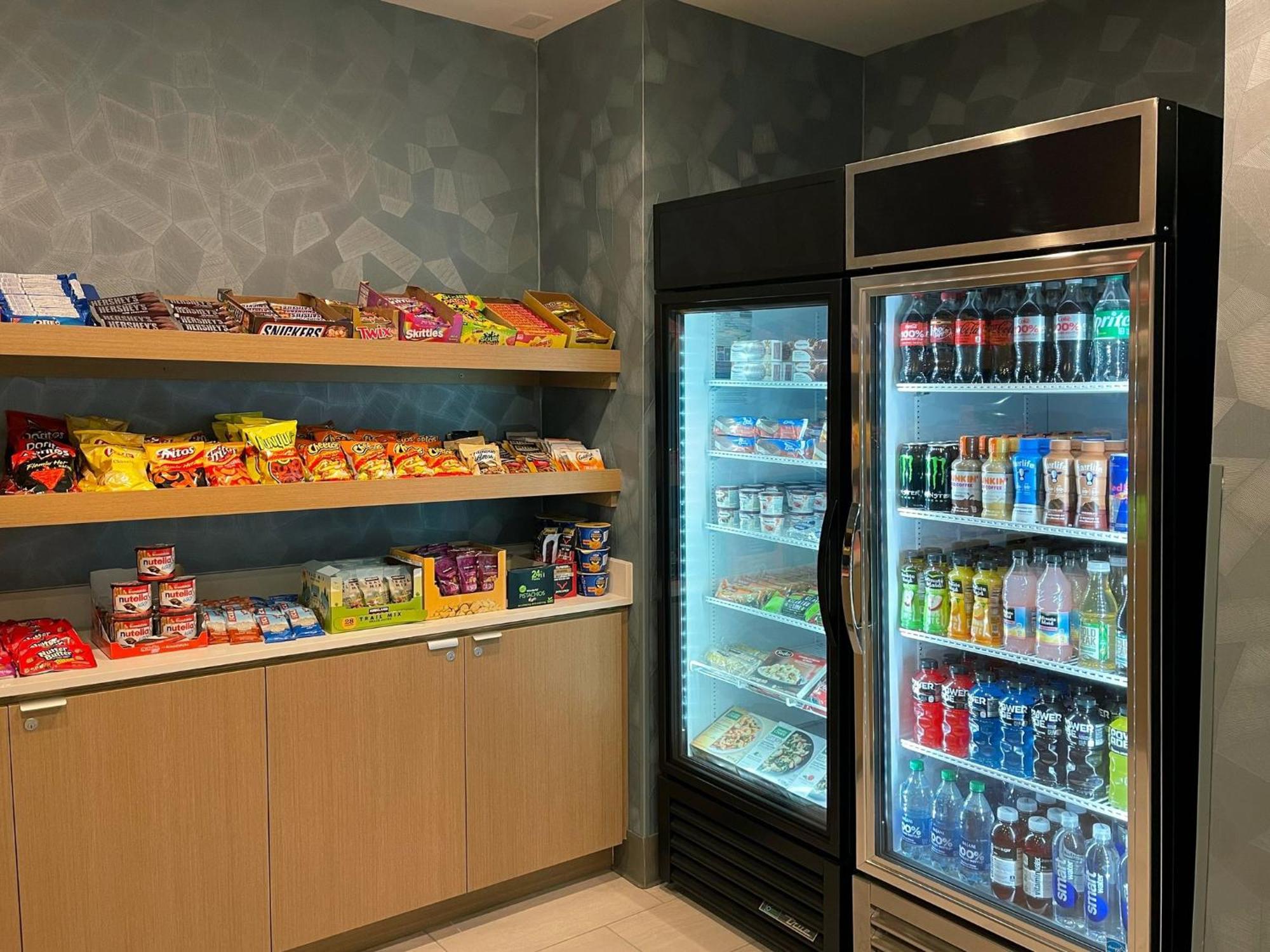 Holiday Inn Express & Suites - Hollister By Ihg Exteriör bild
