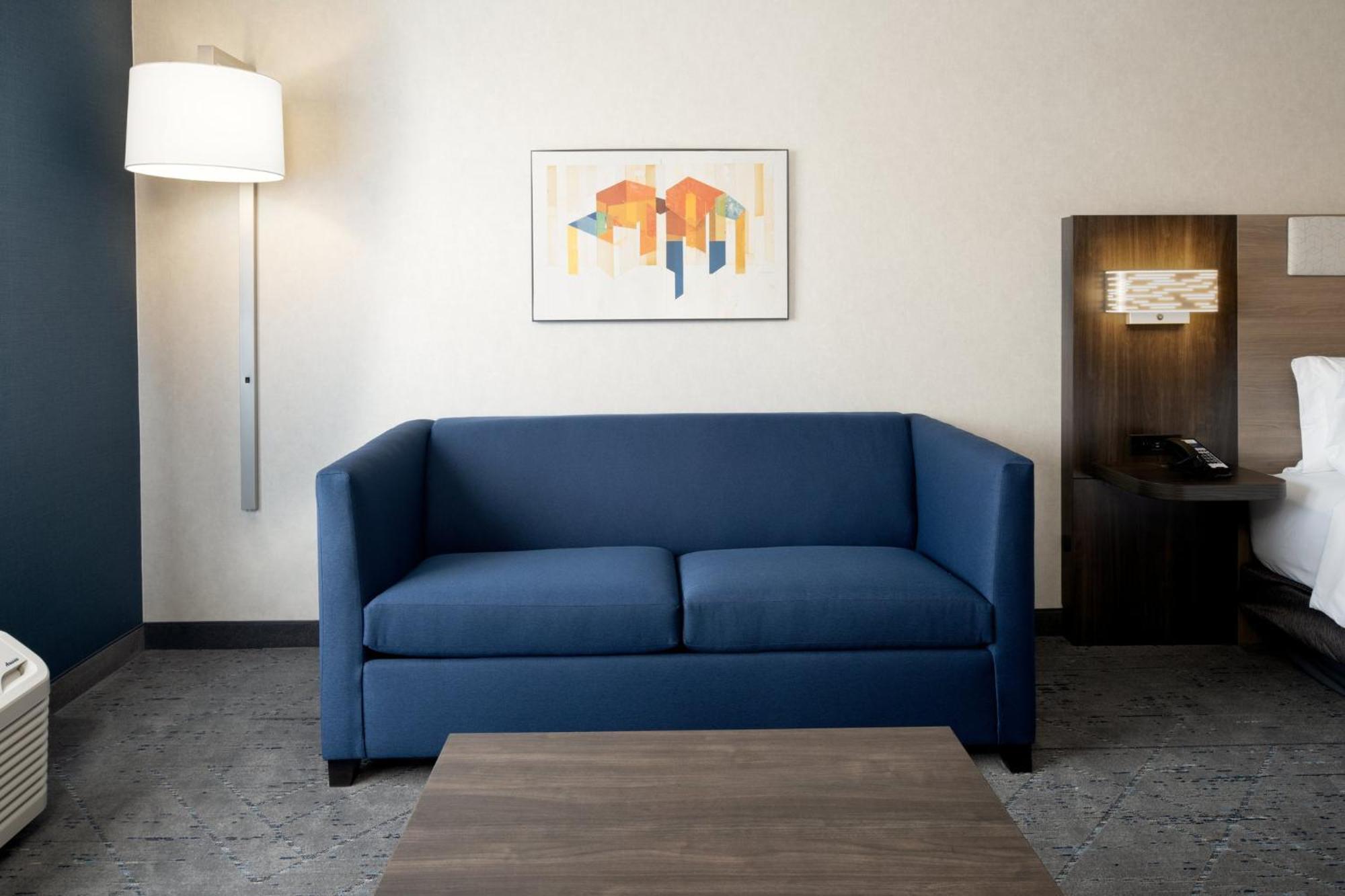 Holiday Inn Express & Suites - Hollister By Ihg Exteriör bild